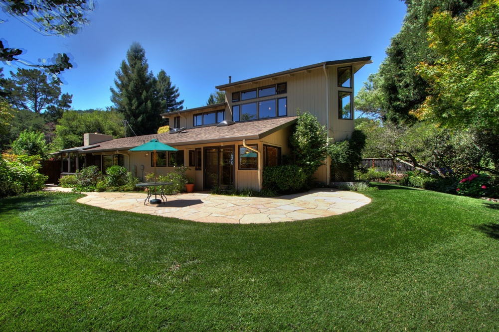 24 Lavenida Drive (Recently Sold) The Linda Friedman Team