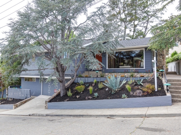 13 Littlewood Dr