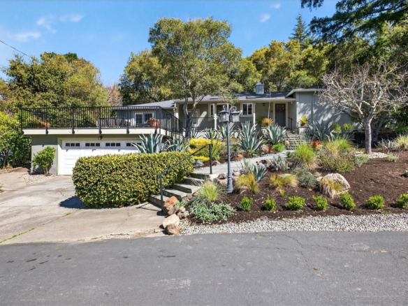 27 Glorietta Ct