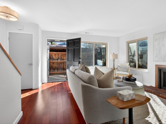 1273 Honey Trail
