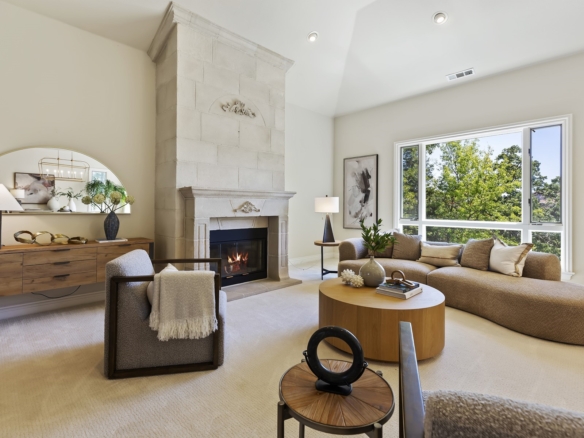 30 Crestview Ct