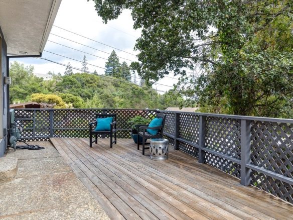 13 Littlewood Dr