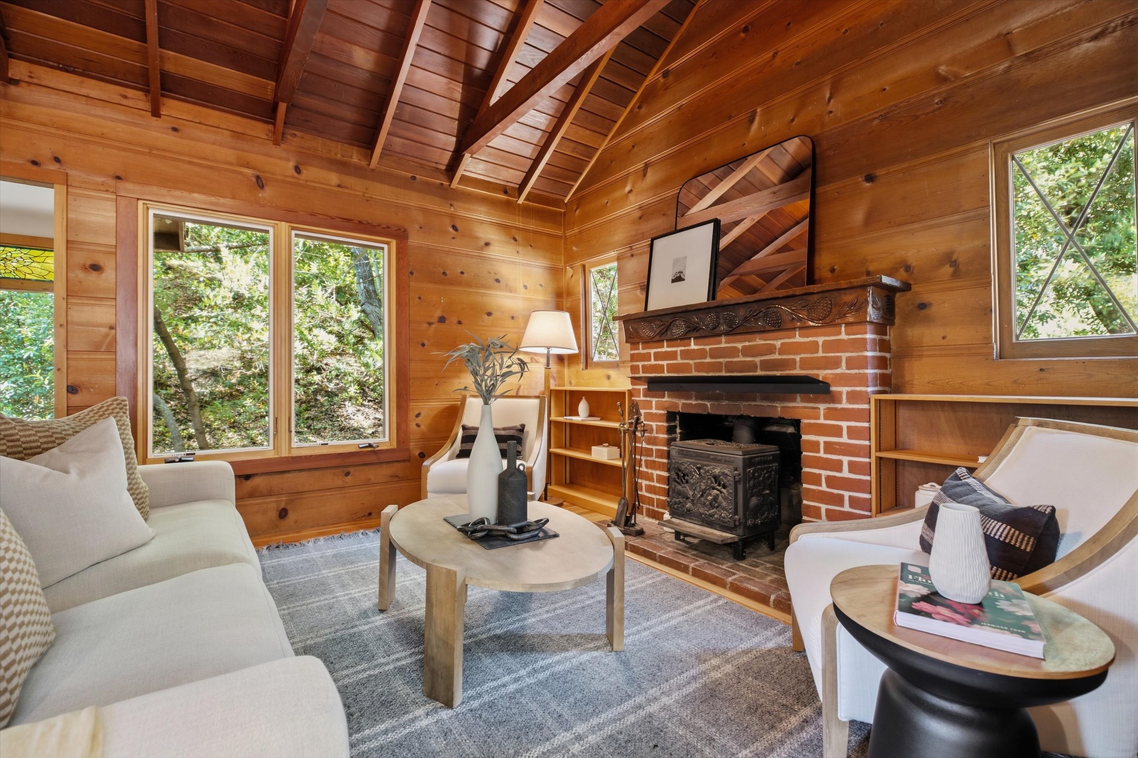 33 Oakwood Rd
